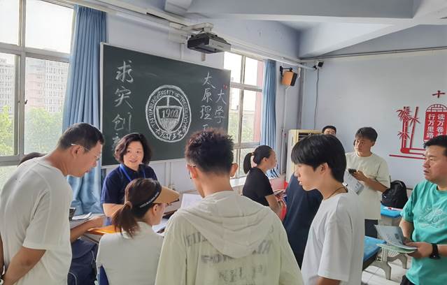 68c65b807829ab56a2d3fb015280ae3